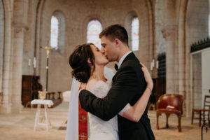 kiss-mariage-au-domaine-des-bidaudieres-vouvray-par-ulrike-photographe-mariage-tours