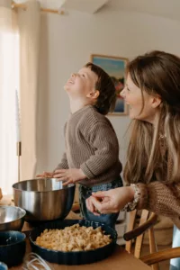 seance cuisine en famille avec ulrike photographe sur vannes morbihan