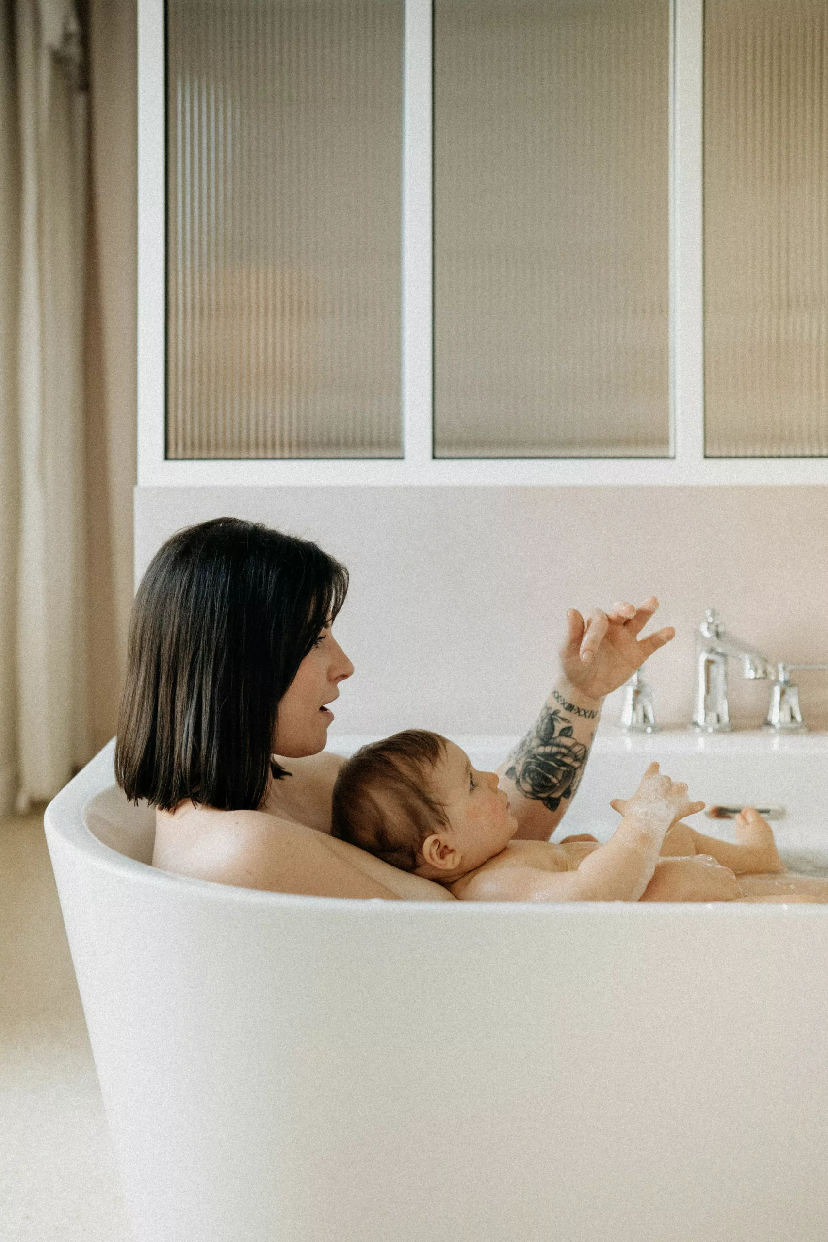seance-photo-mere-fils-bain-photographe-morbihan-ulrike-photographe