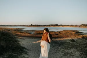 portrait femme enceinte seance photo dans le morbihan